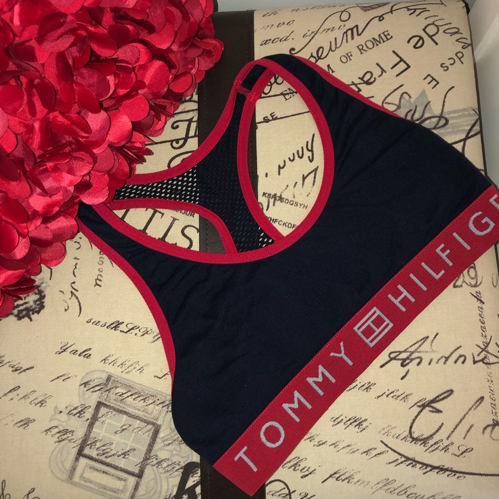 Tommy Hilfiger small nonpadded sports bra